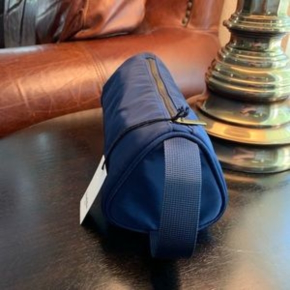 Goodfellow & Co Other - NWW GOODFELLOW AND CO NAVY BLUE TOILETRY TRAVEL BAG